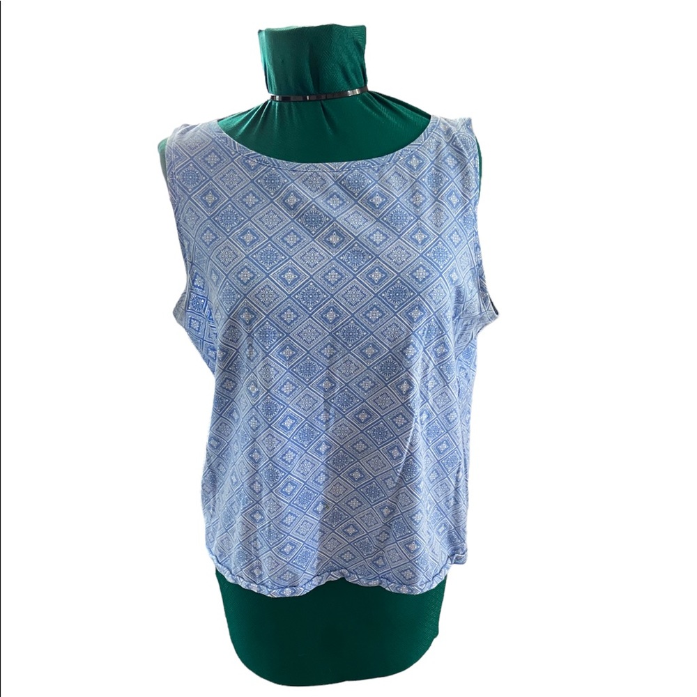 Women’s Talbots Sleeveless Shirt Size Large